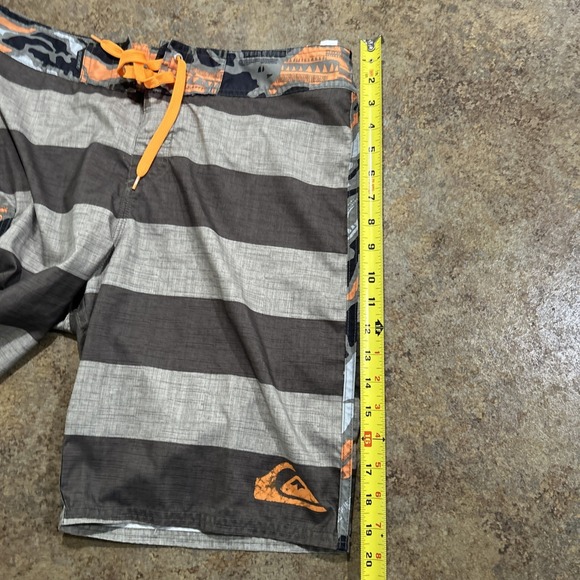 Y2k Quicksilver Boardshorts Green Stripes Size 32 Swim Trunks Surf - Picture 5 of 8